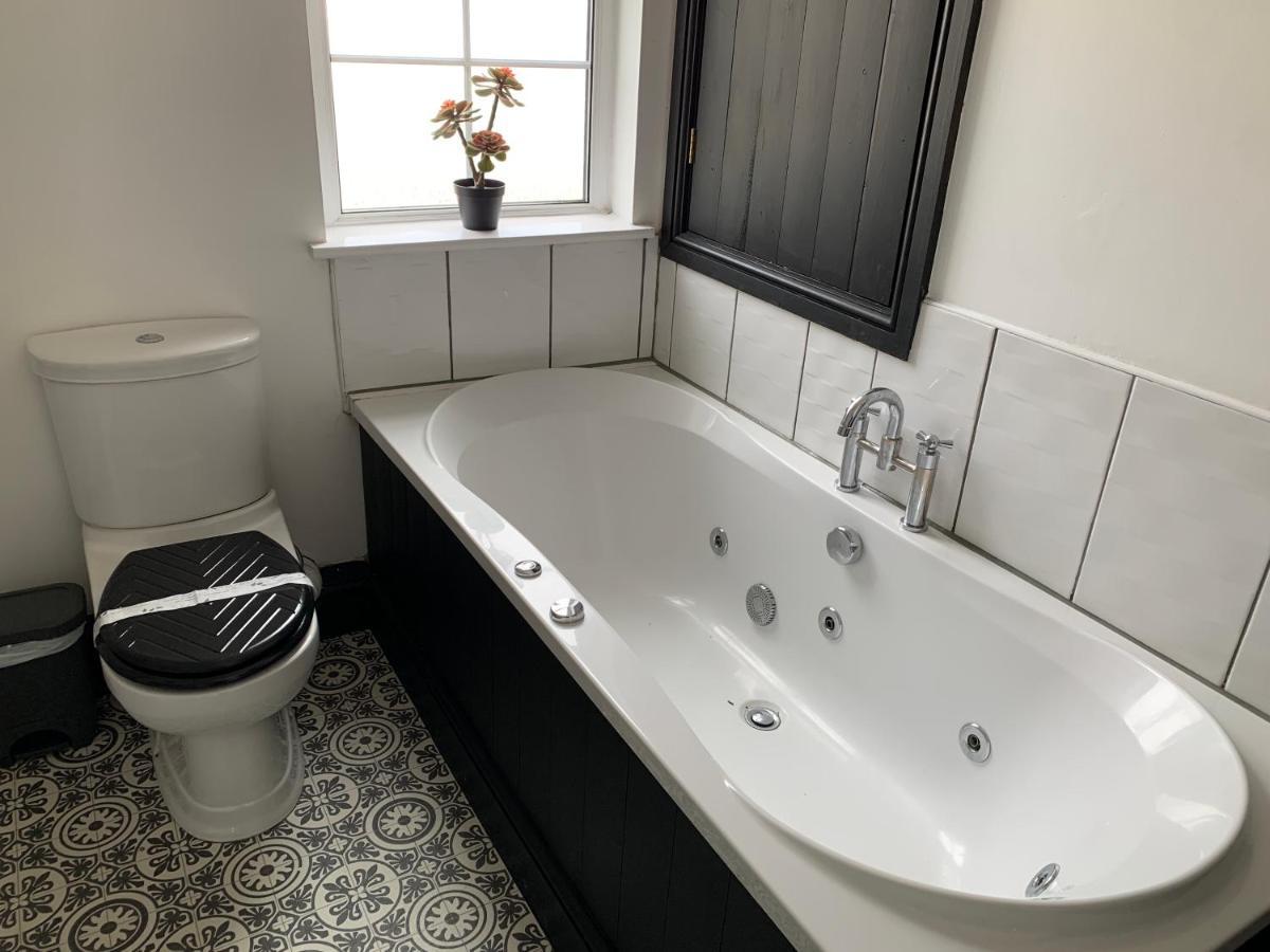 Contemporary & Chic Inner Terrace 5 Mins From Barnsley Town Centre Exteriör bild